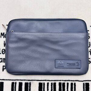Singapore Airlines Dark Blue 13inch Macbook / Laptop Padded Pouch Case